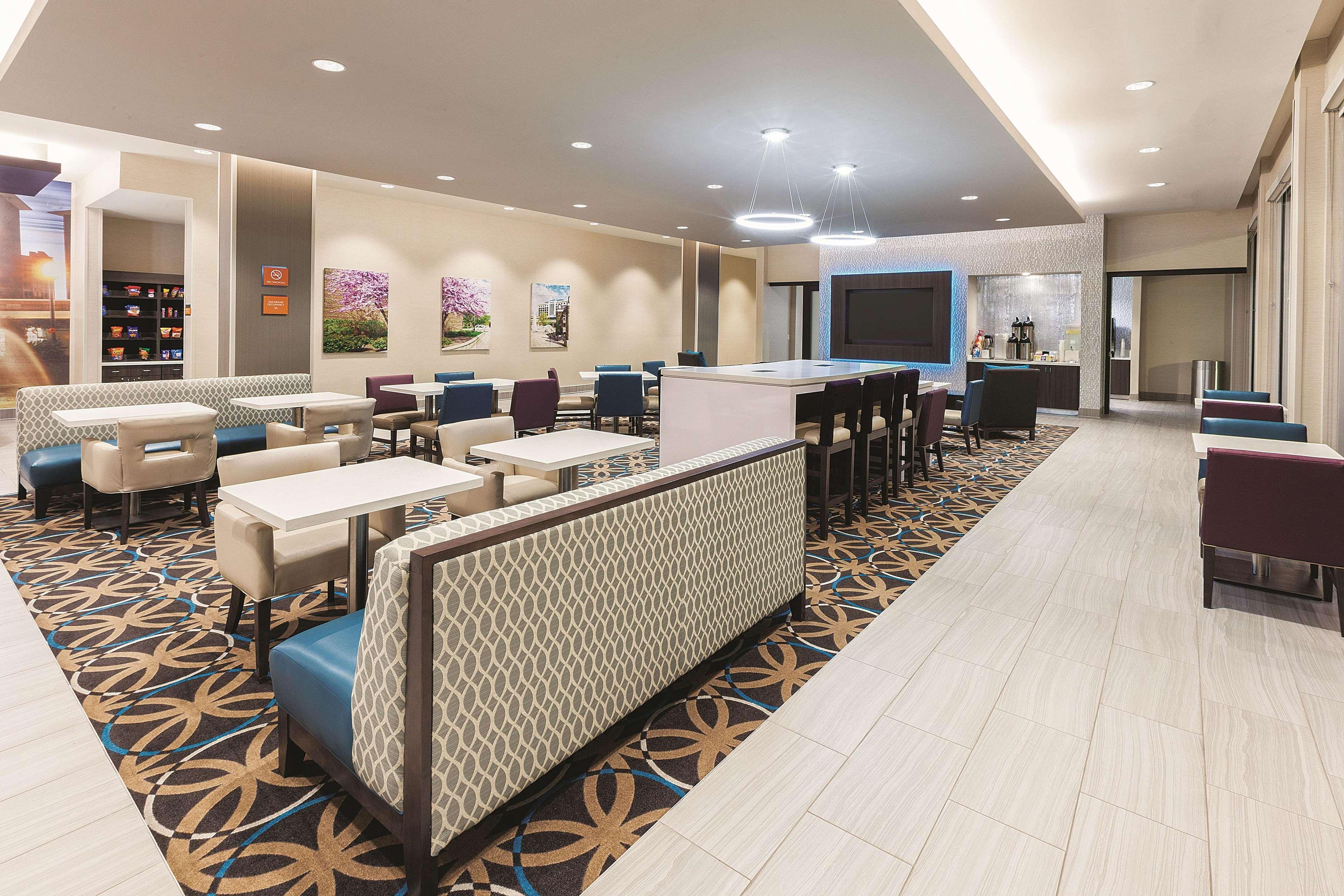 La Quinta By Wyndham Terre Haute Exteriér fotografie